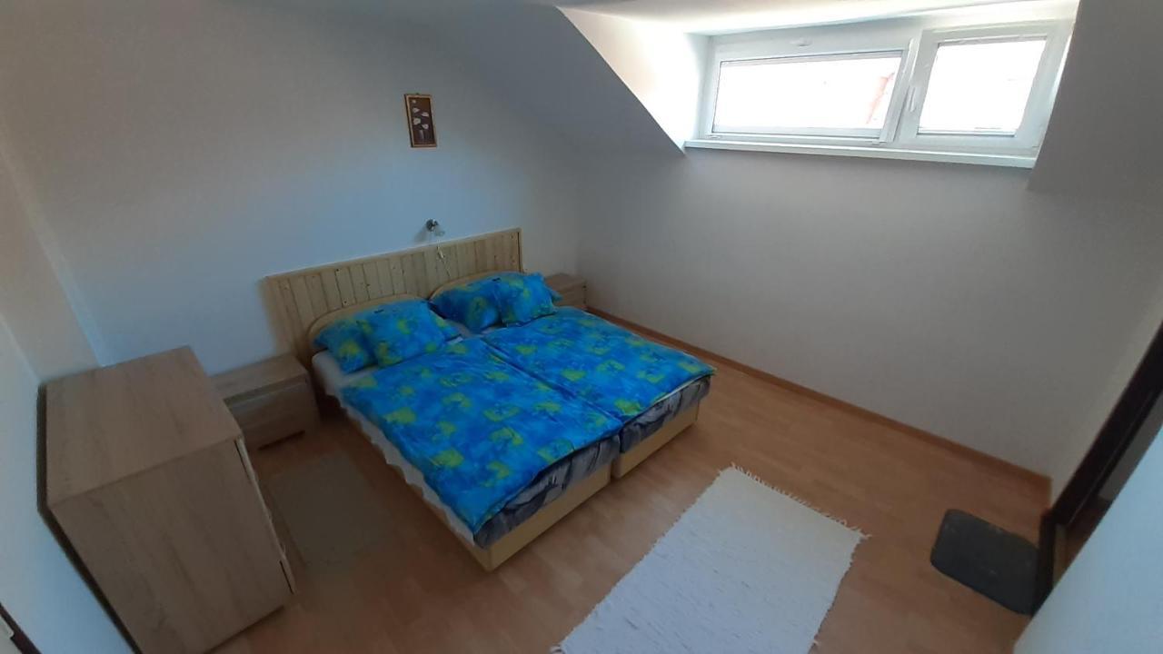 Patri Apartmanhaz Keszthely Exterior photo