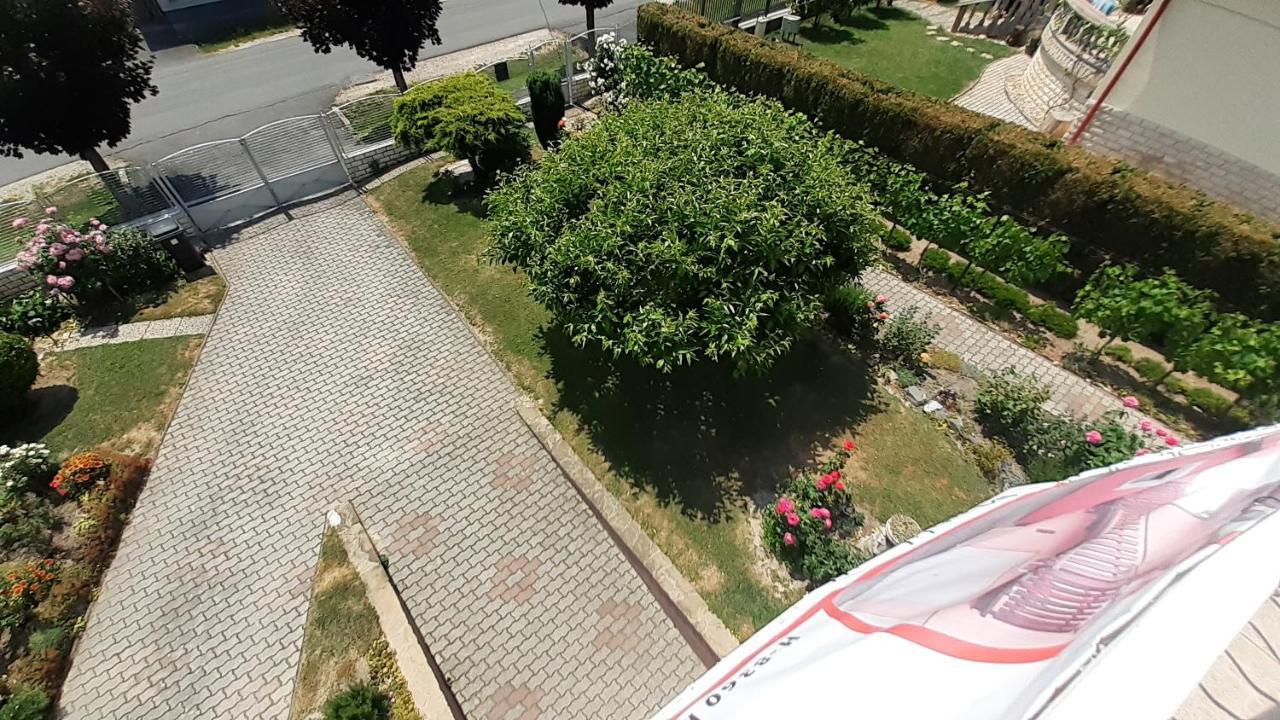 Patri Apartmanhaz Keszthely Exterior photo